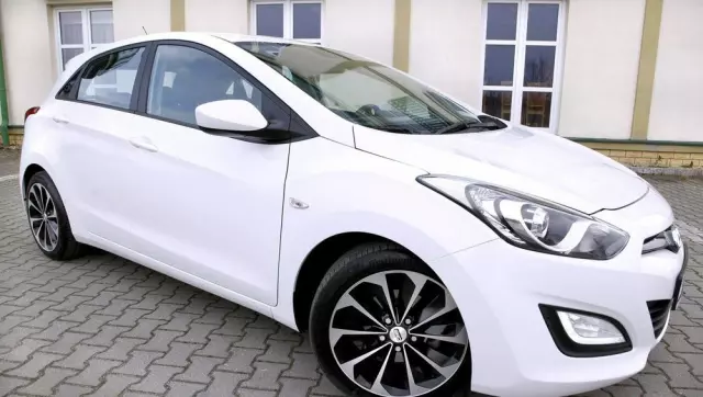 HYUNDAI I30 