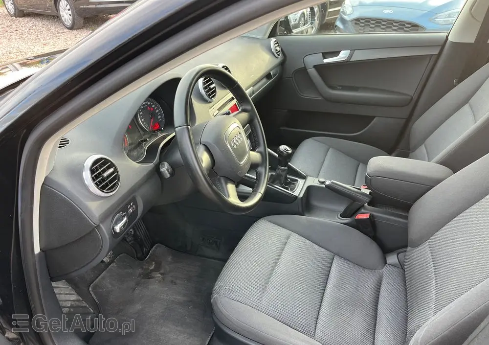 AUDI A3 Sportback 1.6 Attraction