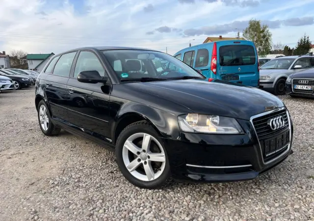 AUDI A3 Sportback 1.6 Attraction