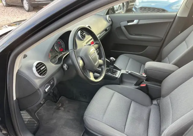 AUDI A3 Sportback 1.6 Attraction