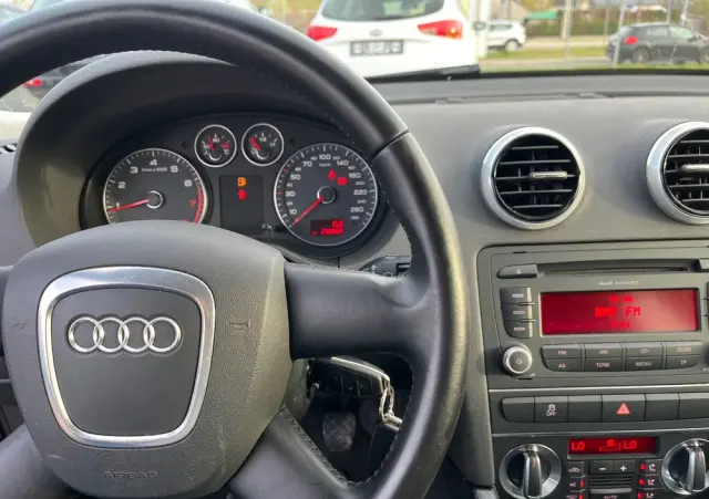AUDI A3 Sportback 1.6 Attraction