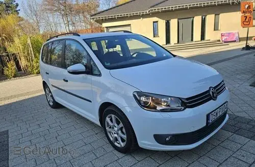 VOLKSWAGEN Touran 