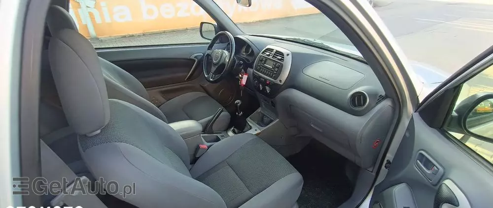 TOYOTA RAV4 2.0 VVT-i 4x4