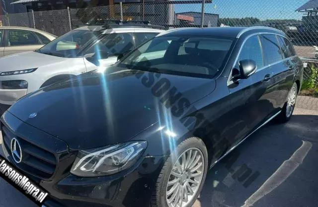 MERCEDES-BENZ Klasa E 