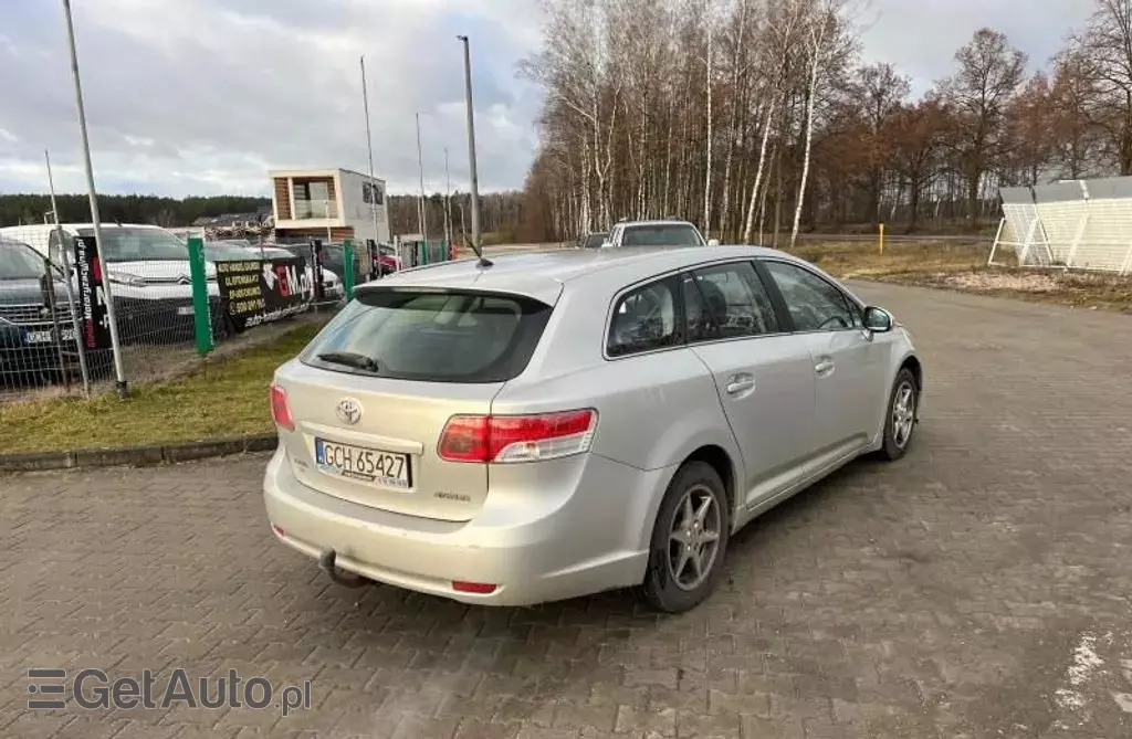 TOYOTA Avensis 