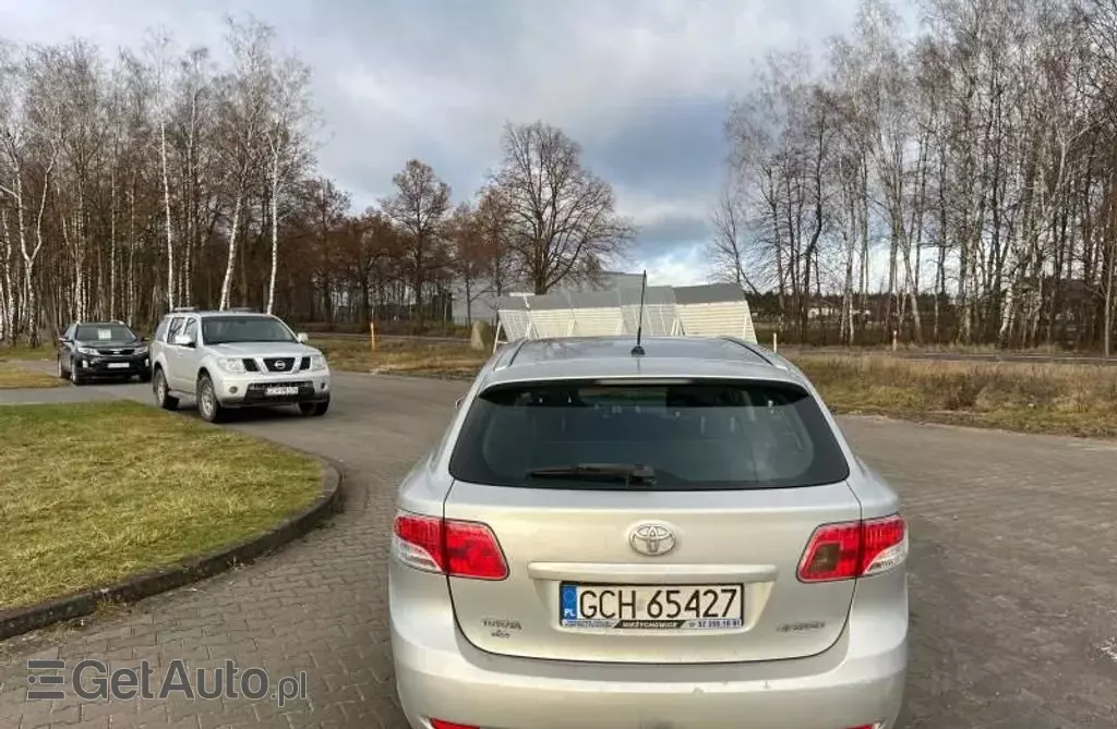 TOYOTA Avensis 