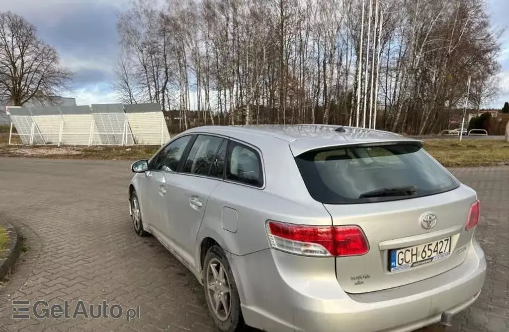 TOYOTA Avensis 