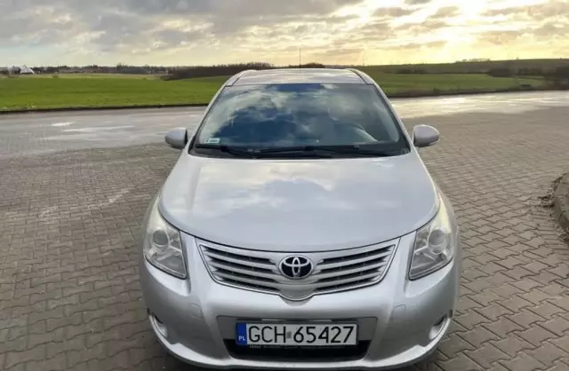 TOYOTA Avensis 