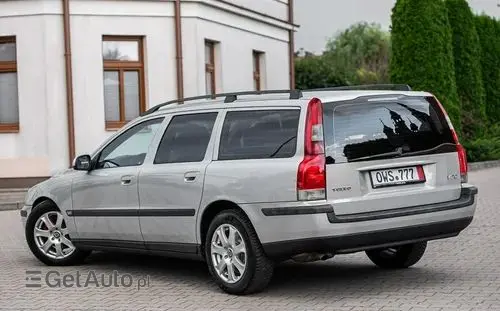 VOLVO V70 