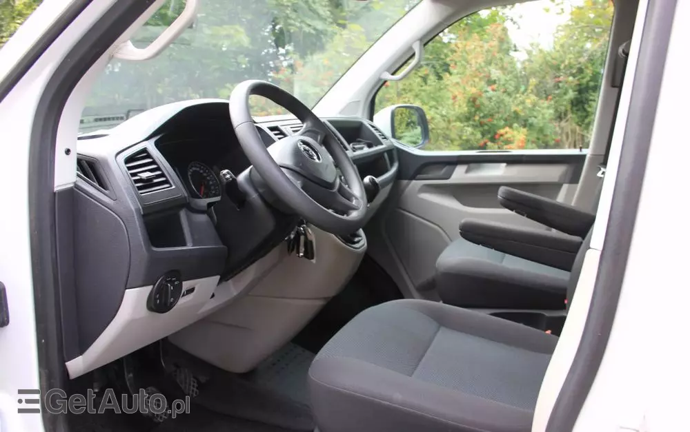 VOLKSWAGEN Transporter T6 