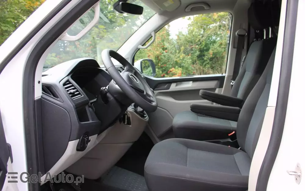 VOLKSWAGEN Transporter T6 