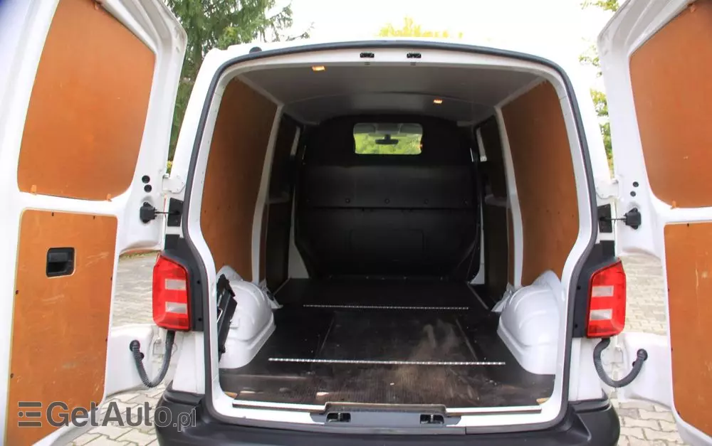 VOLKSWAGEN Transporter T6 