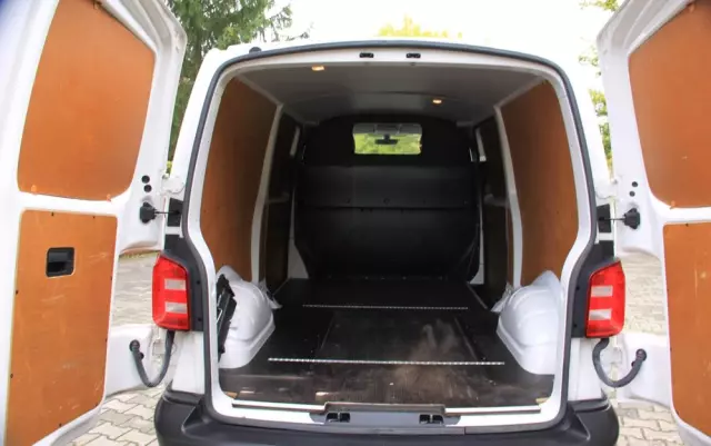 VOLKSWAGEN Transporter T6 