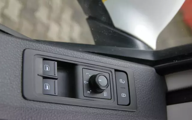 VOLKSWAGEN Transporter T6 