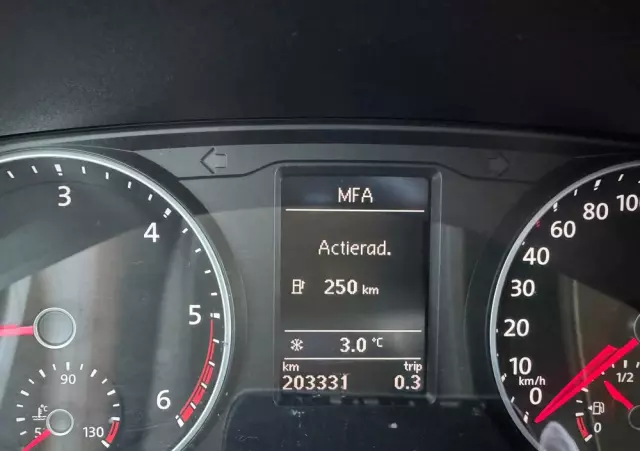 VOLKSWAGEN Transporter T6 