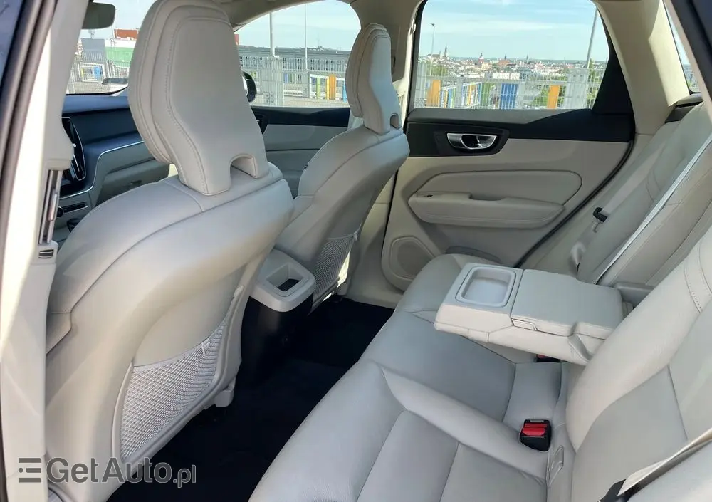 VOLVO XC 60 B5 D AWD Inscription