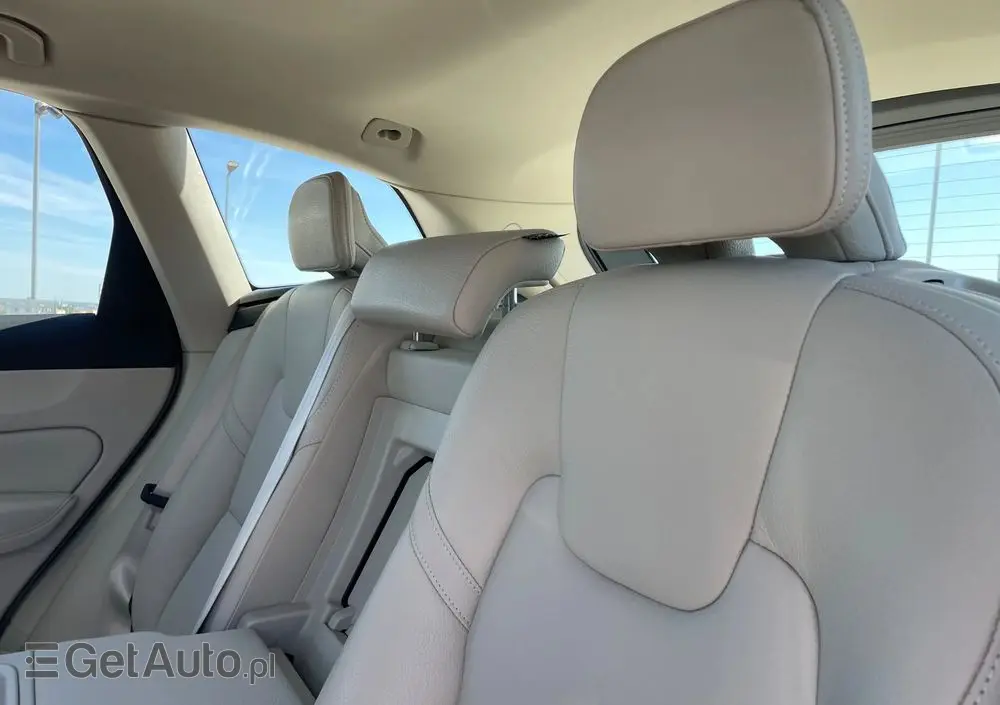 VOLVO XC 60 B5 D AWD Inscription