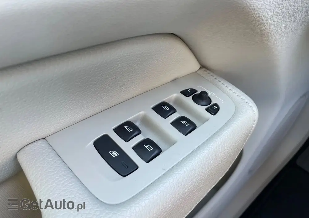 VOLVO XC 60 B5 D AWD Inscription