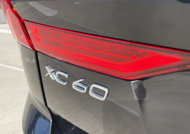 VOLVO XC 60 B5 D AWD Inscription