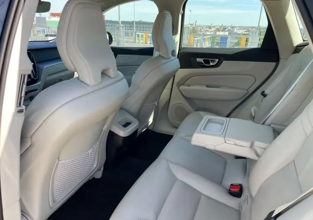 VOLVO XC 60 B5 D AWD Inscription
