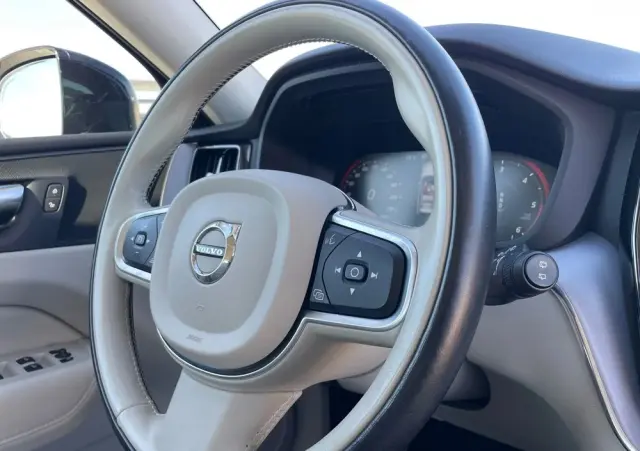 VOLVO XC 60 B5 D AWD Inscription