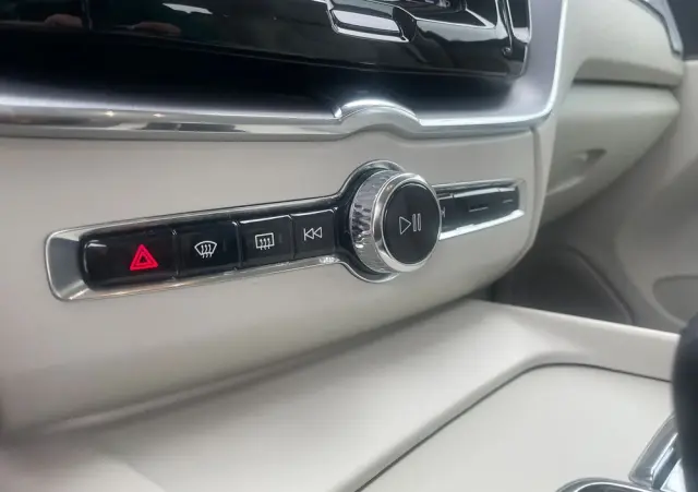 VOLVO XC 60 B5 D AWD Inscription