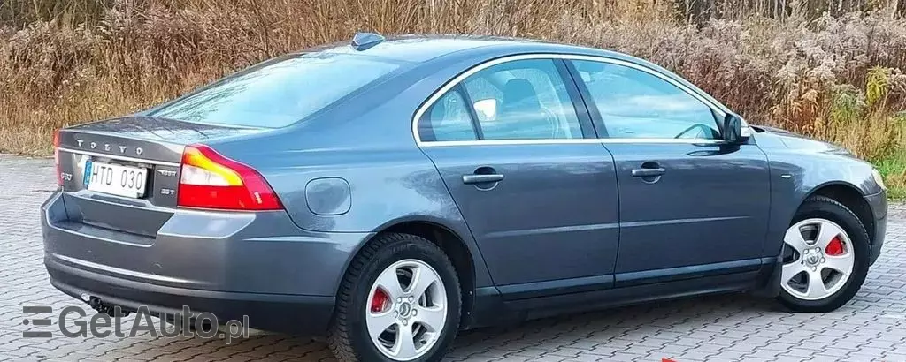 VOLVO S80 