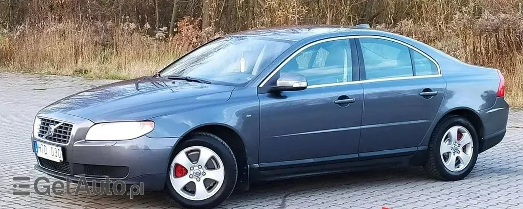 VOLVO S80 