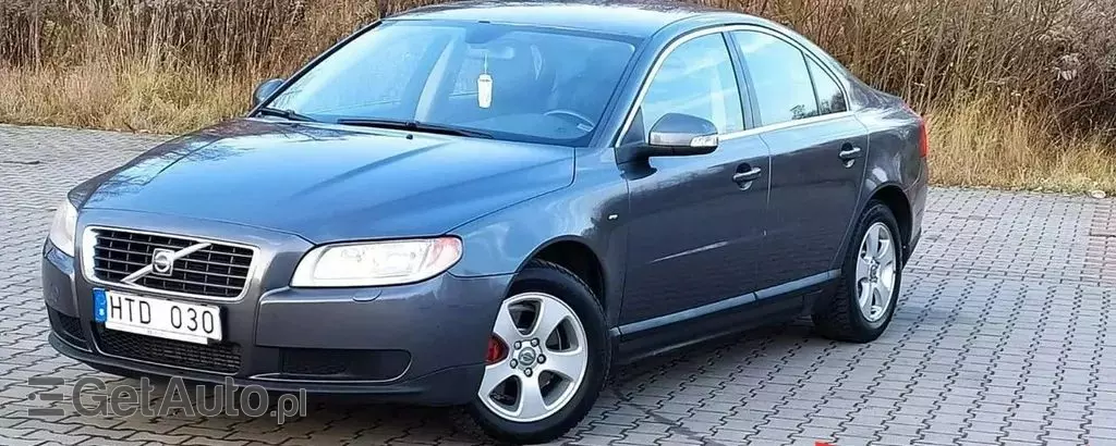 VOLVO S80 