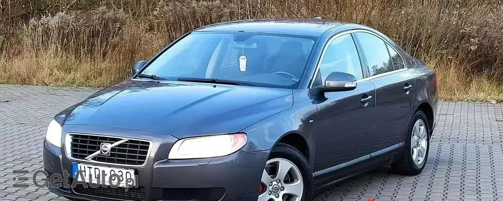 VOLVO S80 