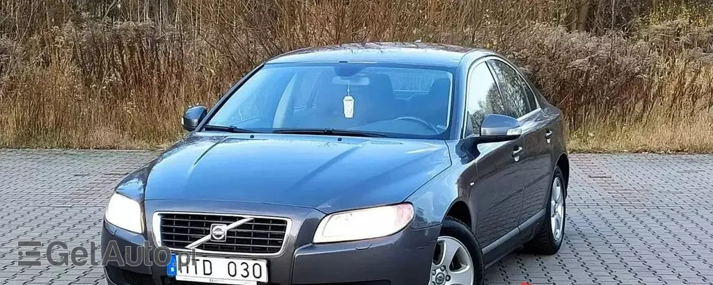 VOLVO S80 