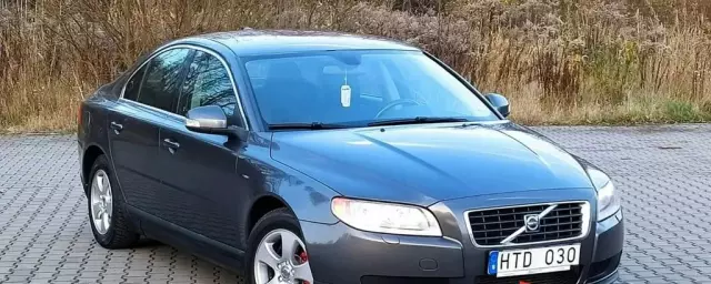 VOLVO S80 