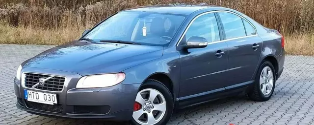 VOLVO S80 