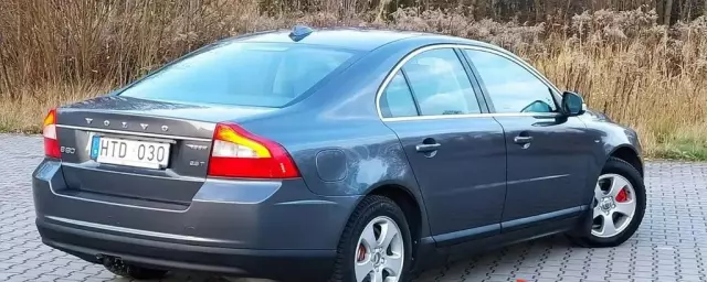 VOLVO S80 