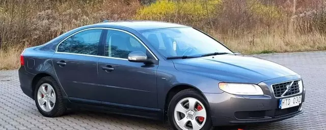 VOLVO S80 