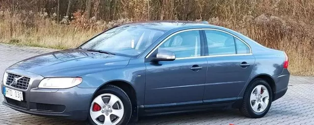 VOLVO S80 
