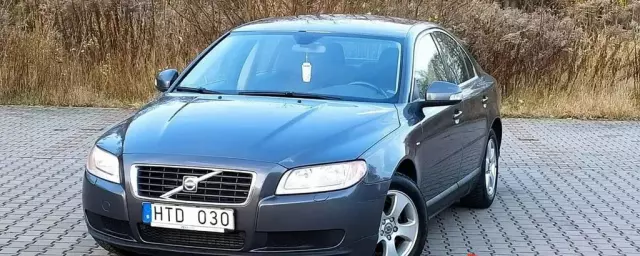 VOLVO S80 