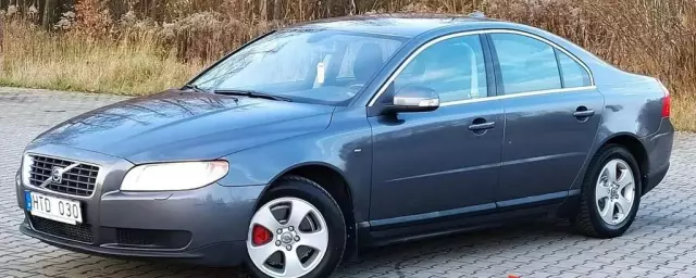VOLVO S80 