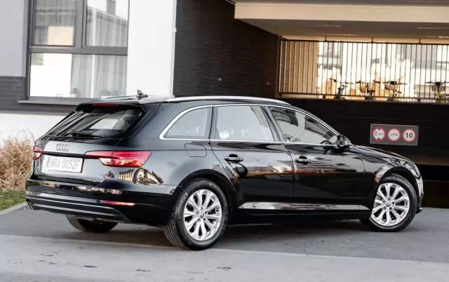 AUDI A4 2.0 TDI S tronic