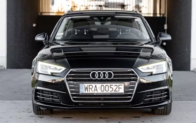 AUDI A4 2.0 TDI S tronic