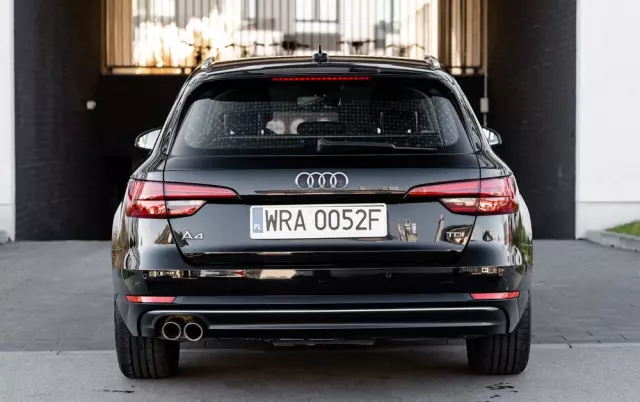 AUDI A4 2.0 TDI S tronic