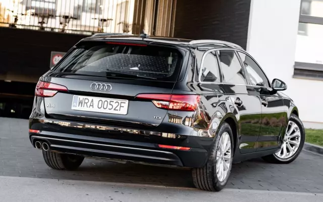 AUDI A4 2.0 TDI S tronic