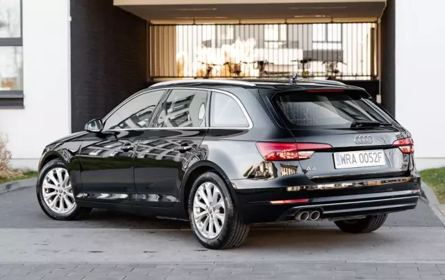 AUDI A4 2.0 TDI S tronic