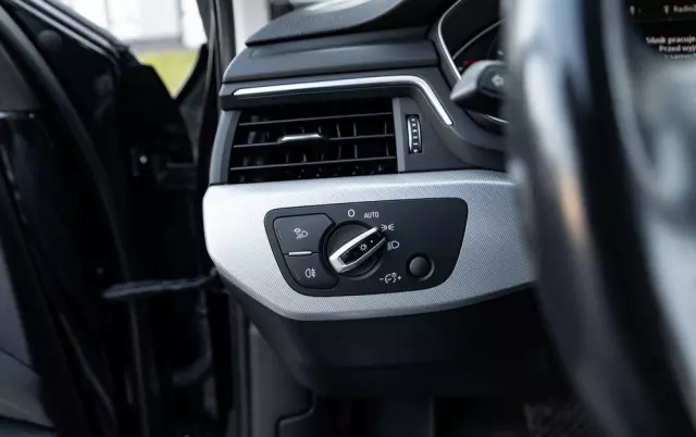 AUDI A4 2.0 TDI S tronic