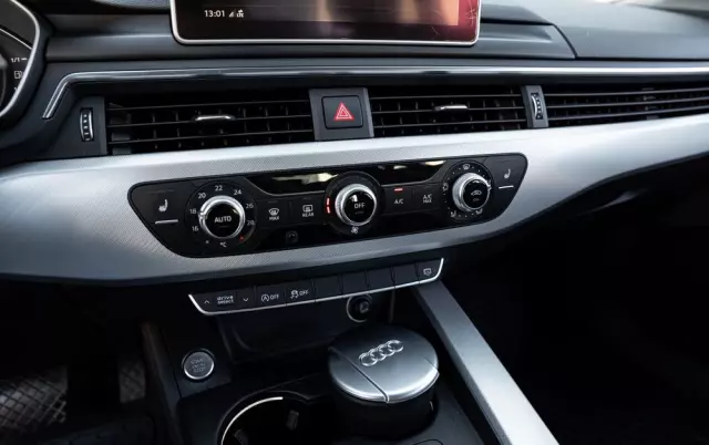 AUDI A4 2.0 TDI S tronic