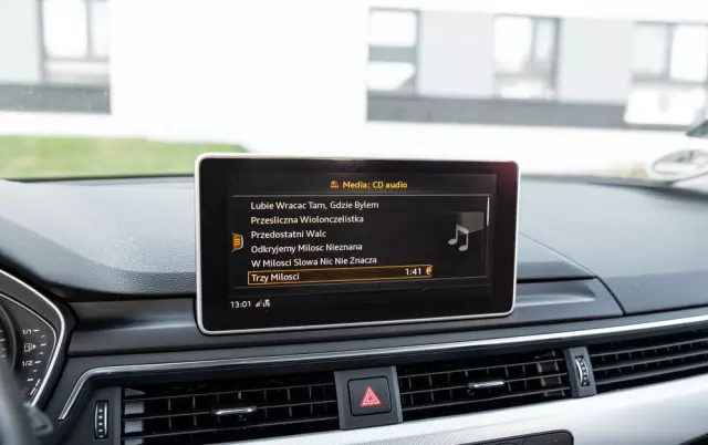 AUDI A4 2.0 TDI S tronic