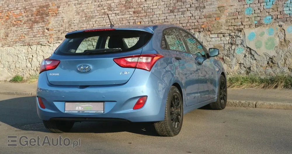 HYUNDAI I30 1.4 Advantage