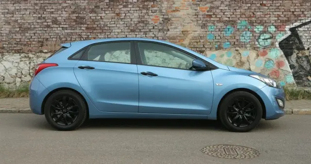 HYUNDAI I30 1.4 Advantage