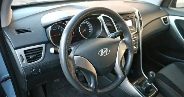 HYUNDAI I30 1.4 Advantage