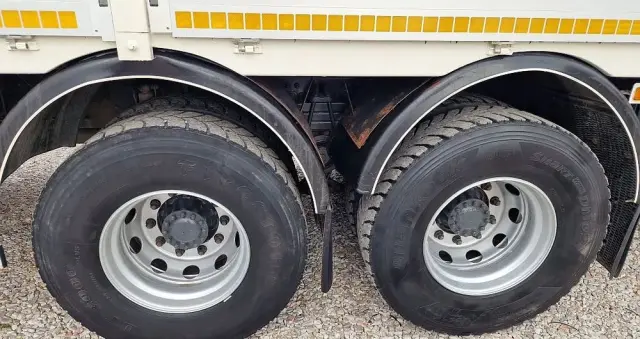 VOLVO FM 440 8x4 Hds/17m/Pilot 